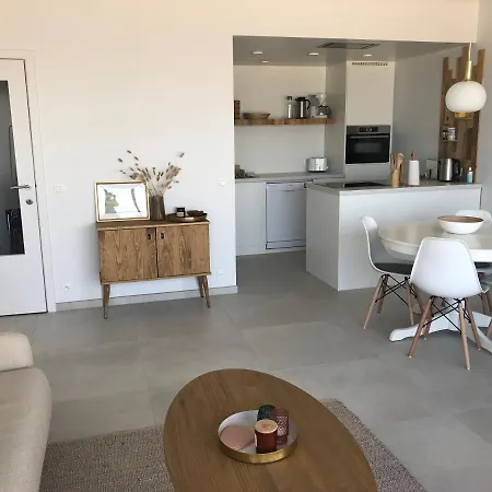 Apartment Panoramic Seaview